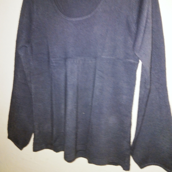 Azur collection's bell sleeve lightweight sweater NWOT - Picture 5 of 12